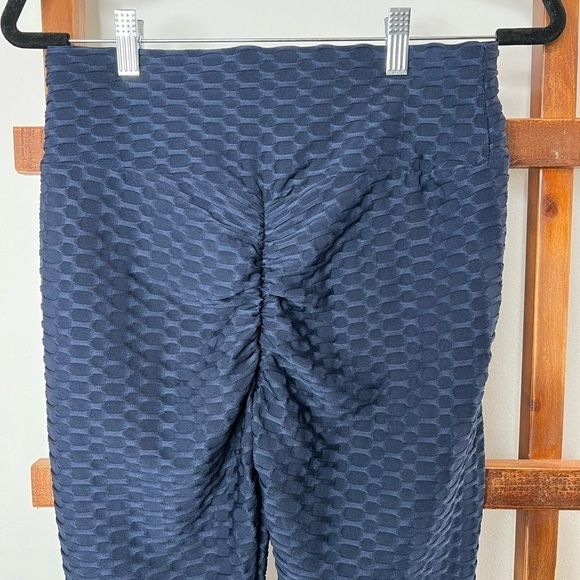NEW Navy Tik Tok Butt Lifting Leggings - Picture 6 of 6